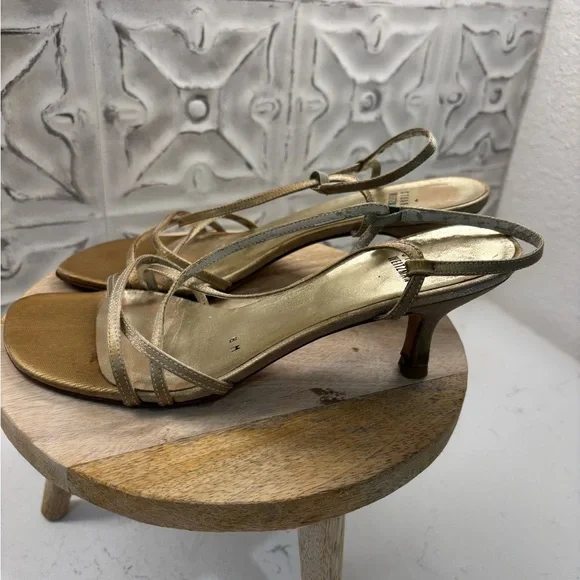 Stuart Weitzman Gold Strappy Sandals - Picture 4 of 4